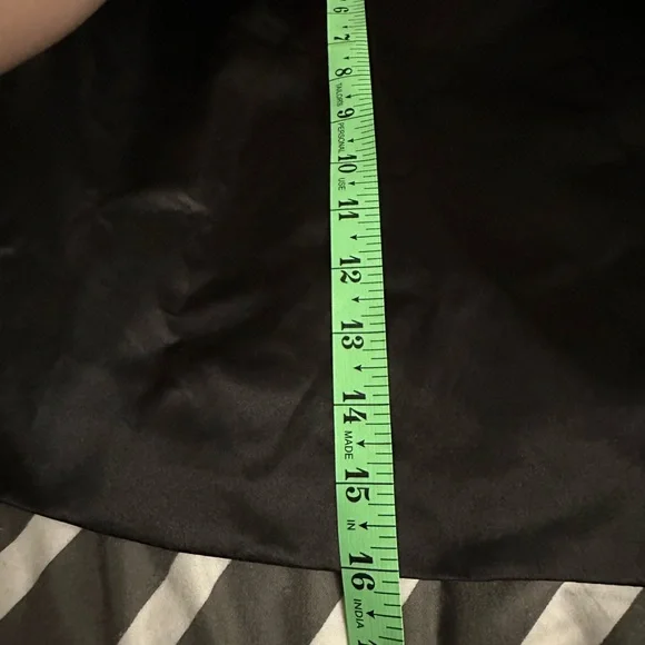 Another Mode Women’s Asymmetrical Mini Skirt Long Side Drape Black Size M NWT - Picture 11 of 13